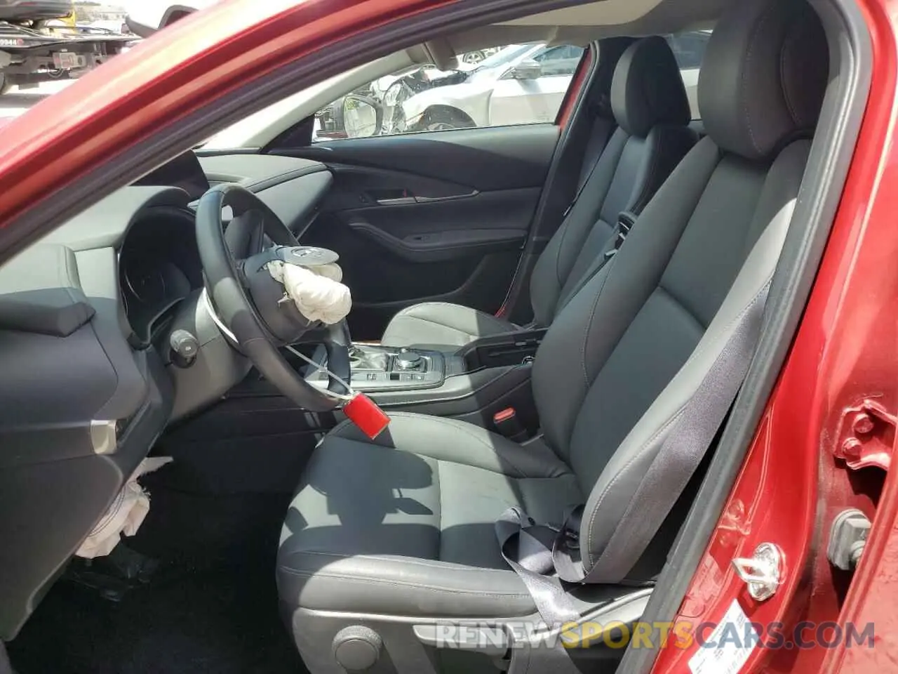 7 Photograph of a damaged car 3MVDMBBM3PM555743 MAZDA CX30 2023