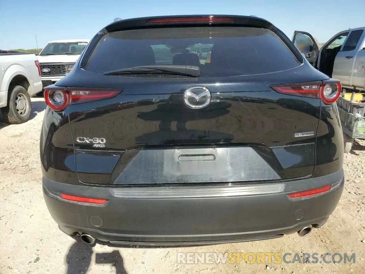 6 Photograph of a damaged car 3MVDMBBM3PM572395 MAZDA CX30 2023