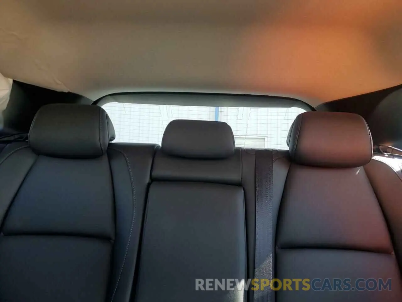 10 Фотография поврежденного автомобиля 3MVDMBBM3PM572719 MAZDA CX30 2023