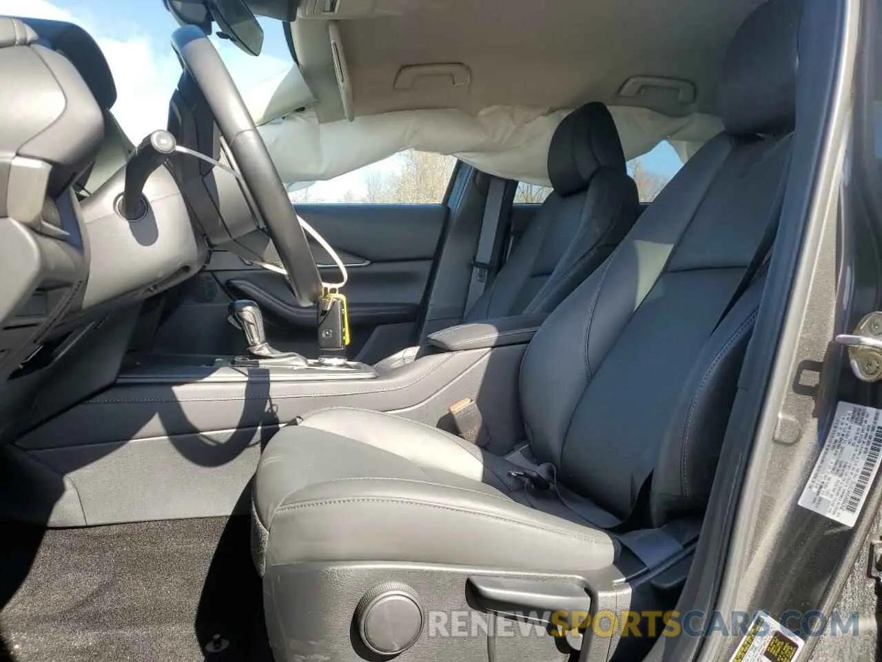 7 Фотография поврежденного автомобиля 3MVDMBBM3PM572719 MAZDA CX30 2023