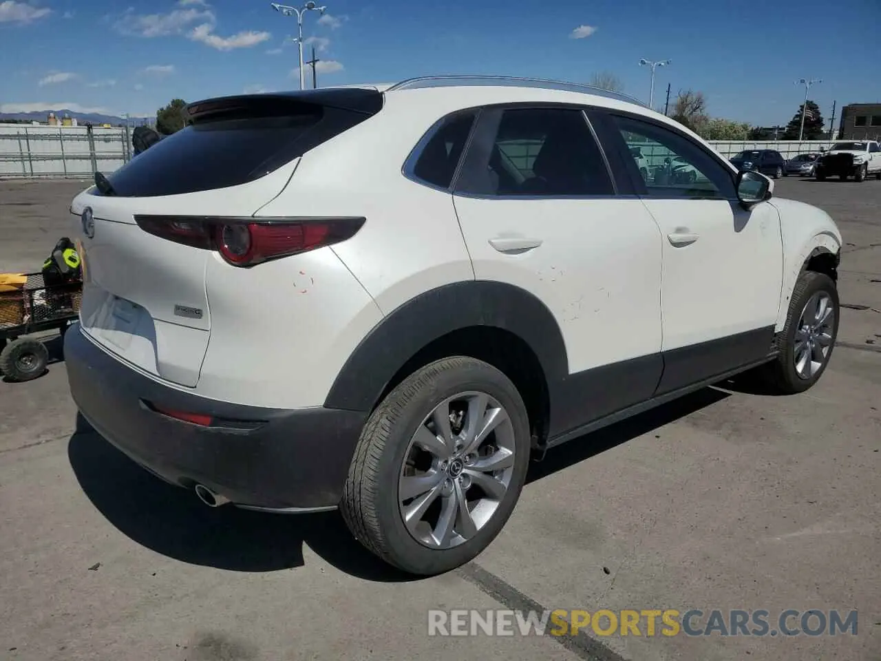 3 Photograph of a damaged car 3MVDMBBM8PM568732 MAZDA CX30 2023