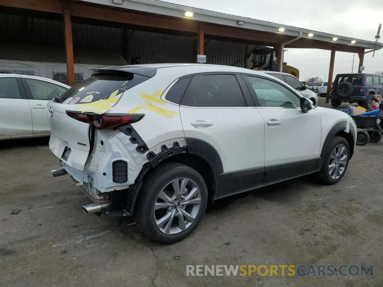 3 Photograph of a damaged car 3MVDMBBMXPM514901 MAZDA CX30 2023
