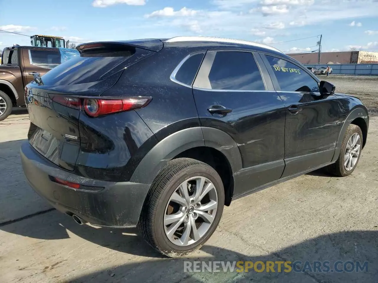3 Фотография поврежденного автомобиля 3MVDMBBMXPM568456 MAZDA CX30 2023