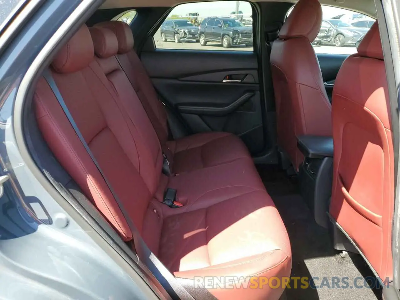 11 Фотография поврежденного автомобиля 3MVDMBCM0PM542768 MAZDA CX30 2023