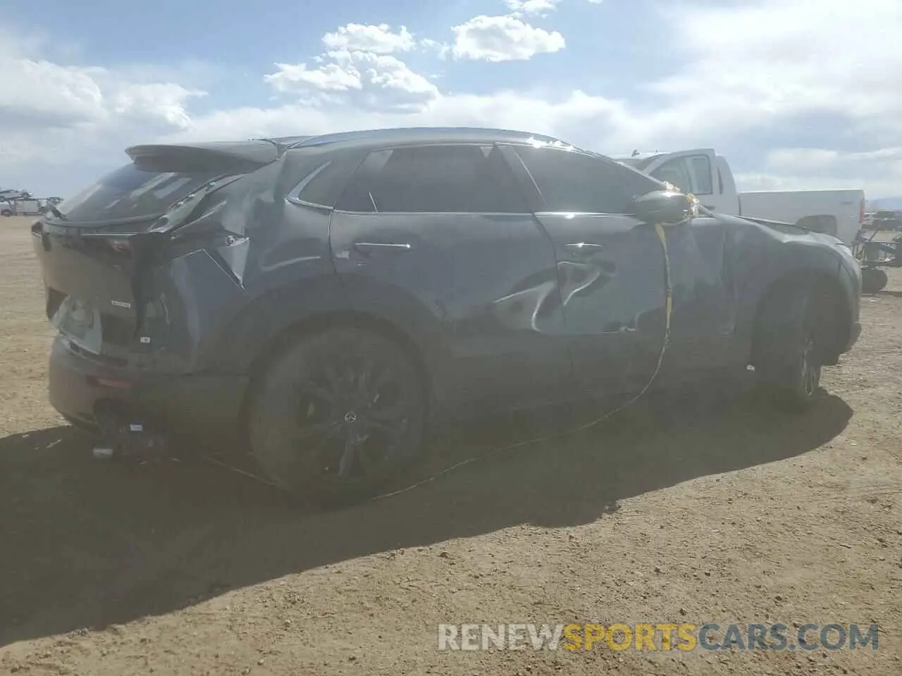 3 Фотография поврежденного автомобиля 3MVDMBCM1PM578257 MAZDA CX30 2023