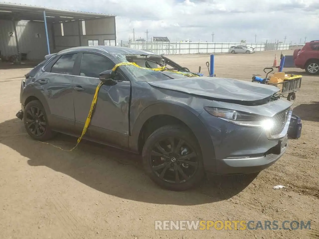 4 Фотография поврежденного автомобиля 3MVDMBCM1PM578257 MAZDA CX30 2023