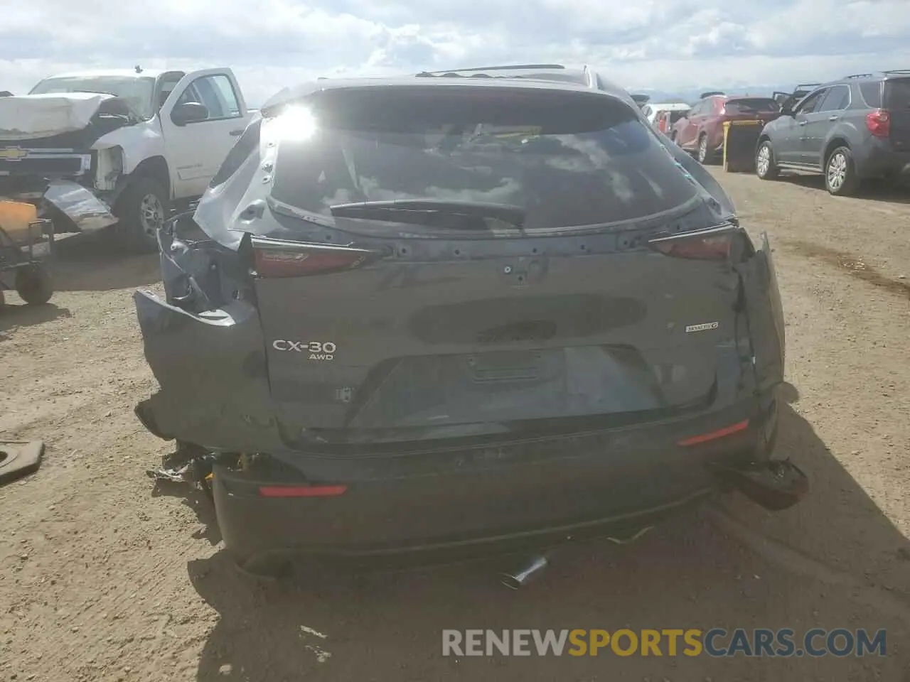 6 Фотография поврежденного автомобиля 3MVDMBCM1PM578257 MAZDA CX30 2023