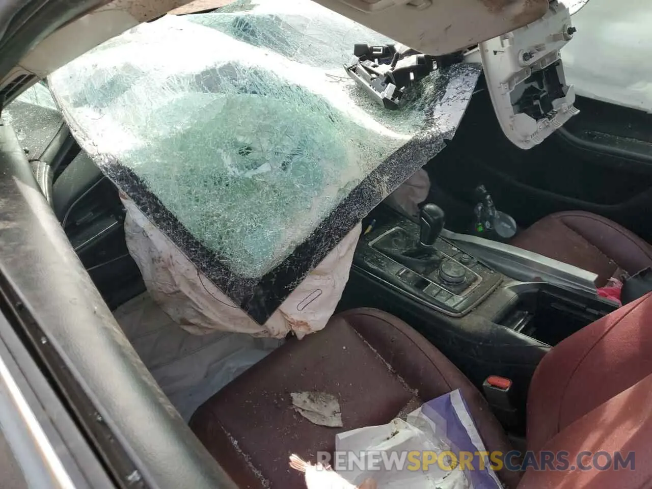 8 Photograph of a damaged car 3MVDMBCM2PM521419 MAZDA CX30 2023