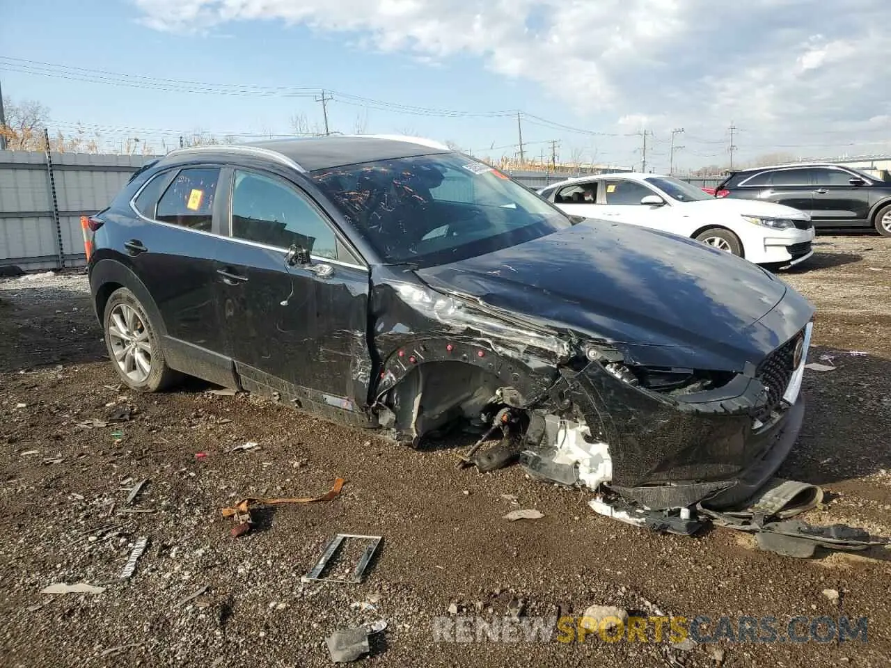 4 Фотография поврежденного автомобиля 3MVDMBCM3PM528539 MAZDA CX30 2023