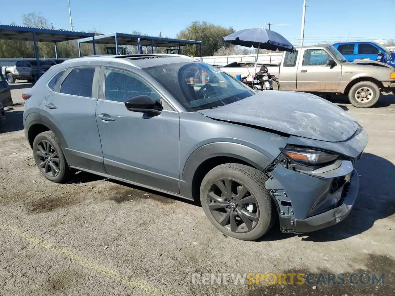 4 Фотография поврежденного автомобиля 3MVDMBCM3PM563405 MAZDA CX30 2023