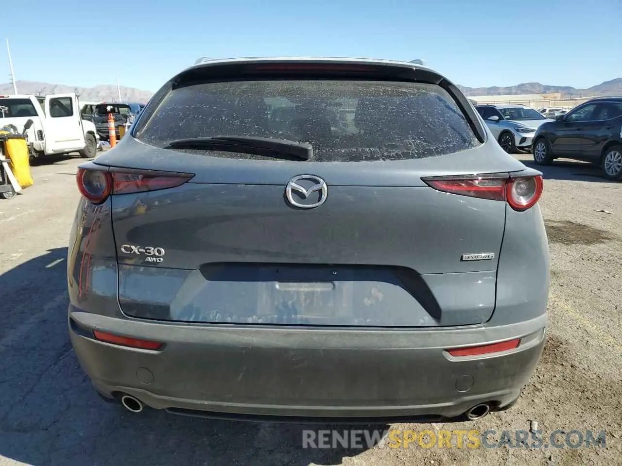 6 Фотография поврежденного автомобиля 3MVDMBCM3PM563405 MAZDA CX30 2023