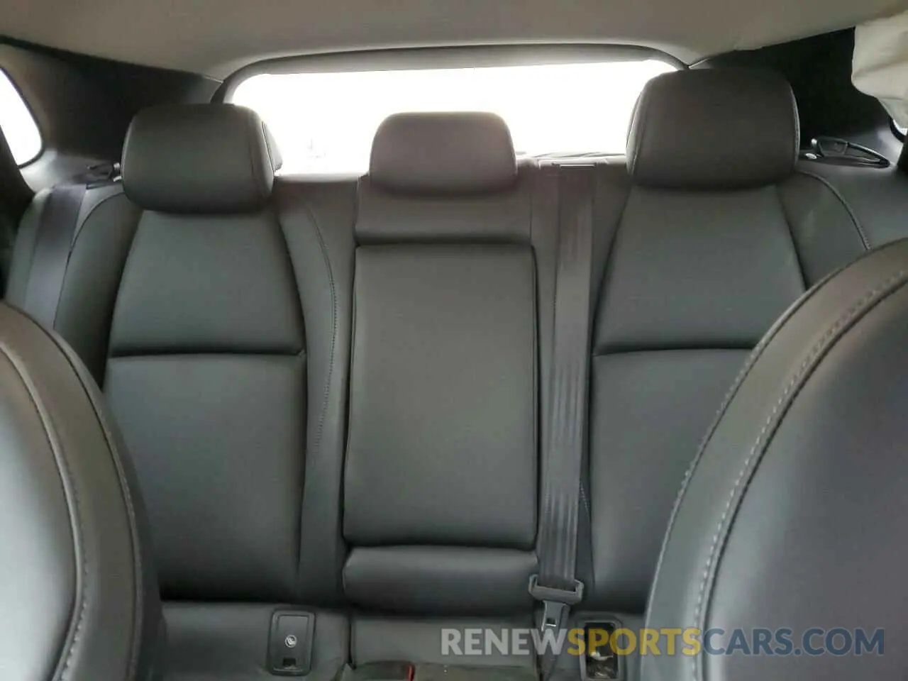 10 Фотография поврежденного автомобиля 3MVDMBCM5PM505182 MAZDA CX30 2023