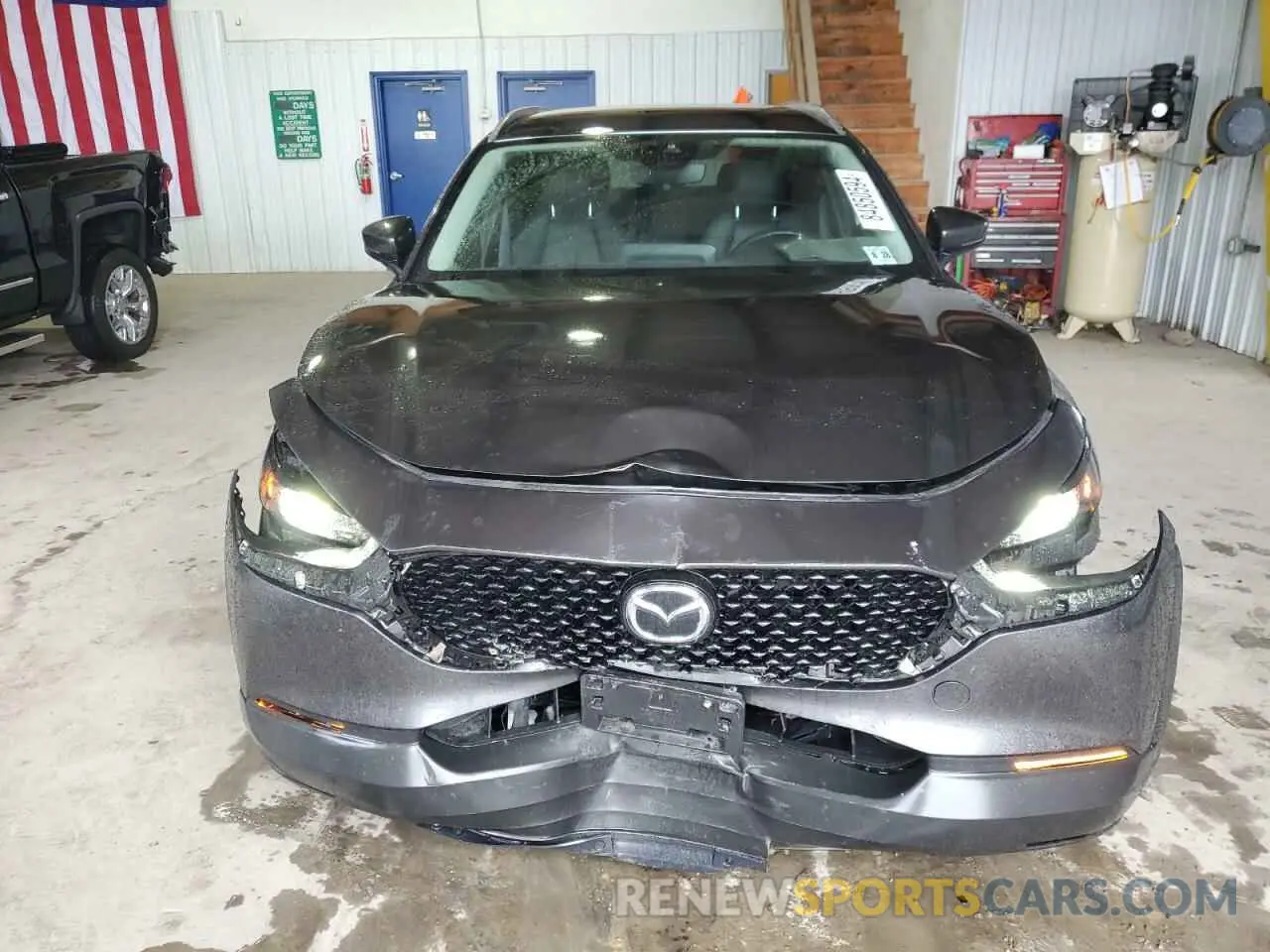 5 Photograph of a damaged car 3MVDMBCM5PM569903 MAZDA CX30 2023