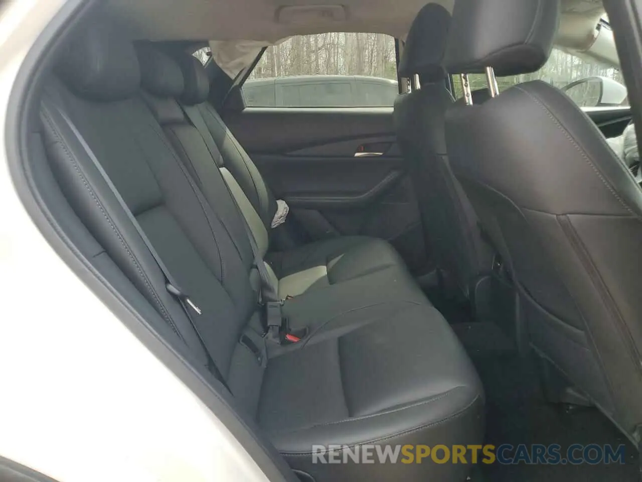 11 Photograph of a damaged car 3MVDMBCM6PM524694 MAZDA CX30 2023