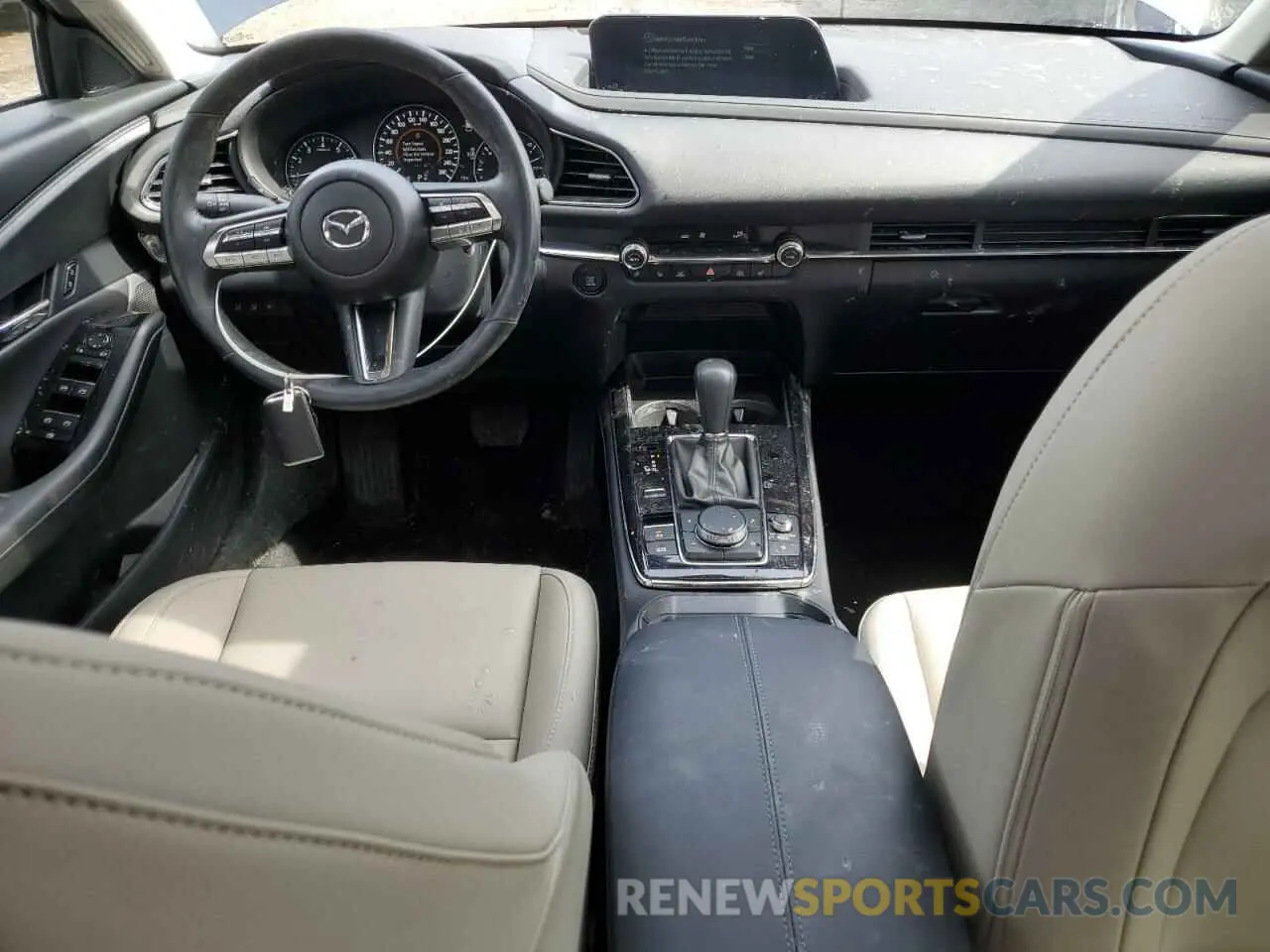 8 Photograph of a damaged car 3MVDMBCMXPM501581 MAZDA CX30 2023