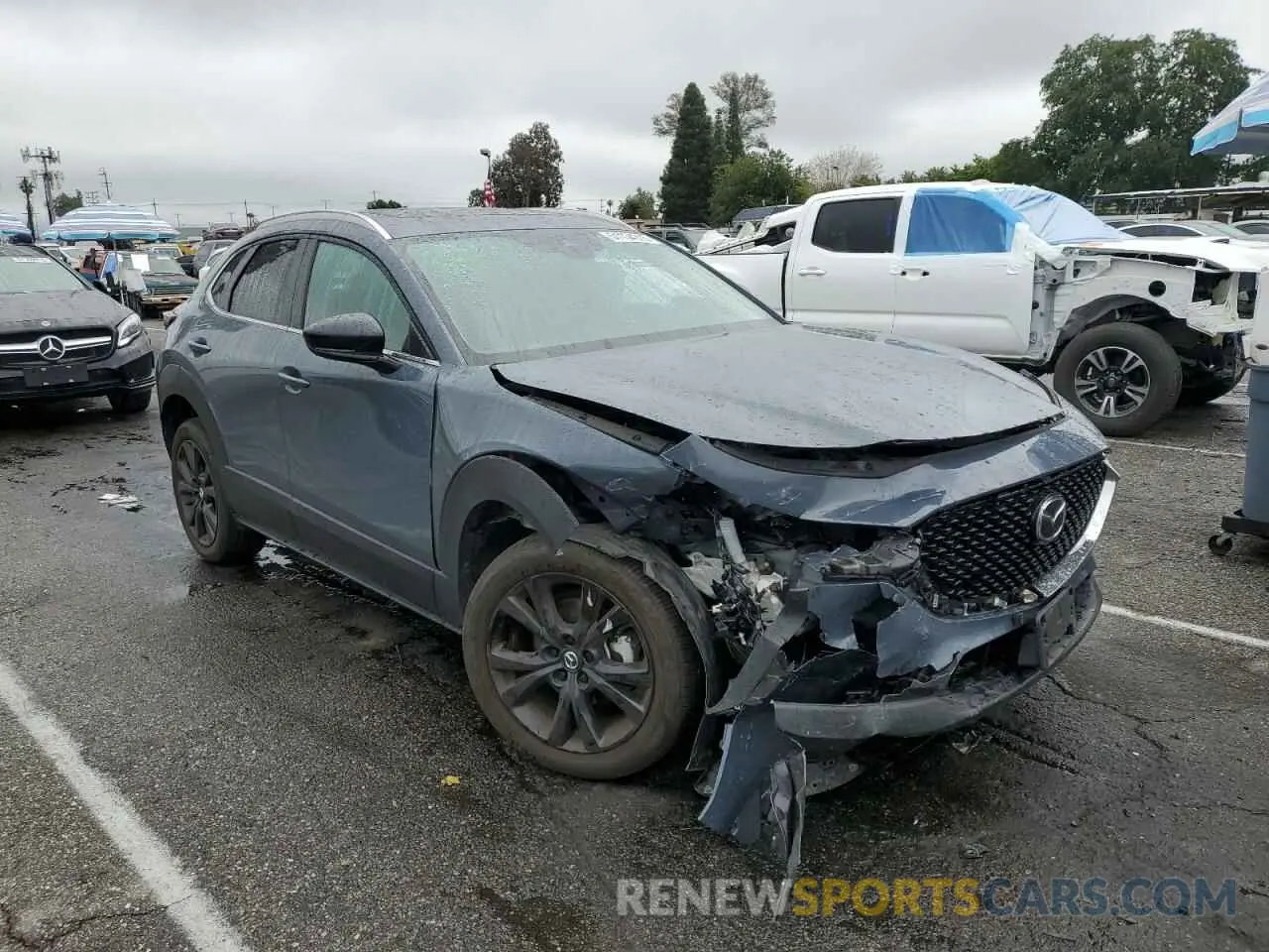4 Фотография поврежденного автомобиля 3MVDMBCMXPM542809 MAZDA CX30 2023