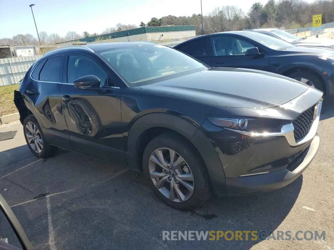 4 Фотография поврежденного автомобиля 3MVDMBDM6PM571691 MAZDA CX30 2023