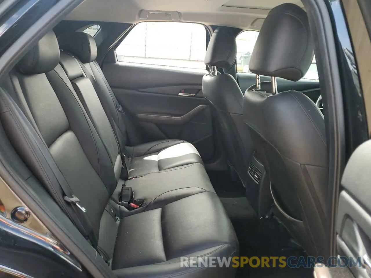 10 Фотография поврежденного автомобиля 3MVDMBDMXPM527113 MAZDA CX30 2023