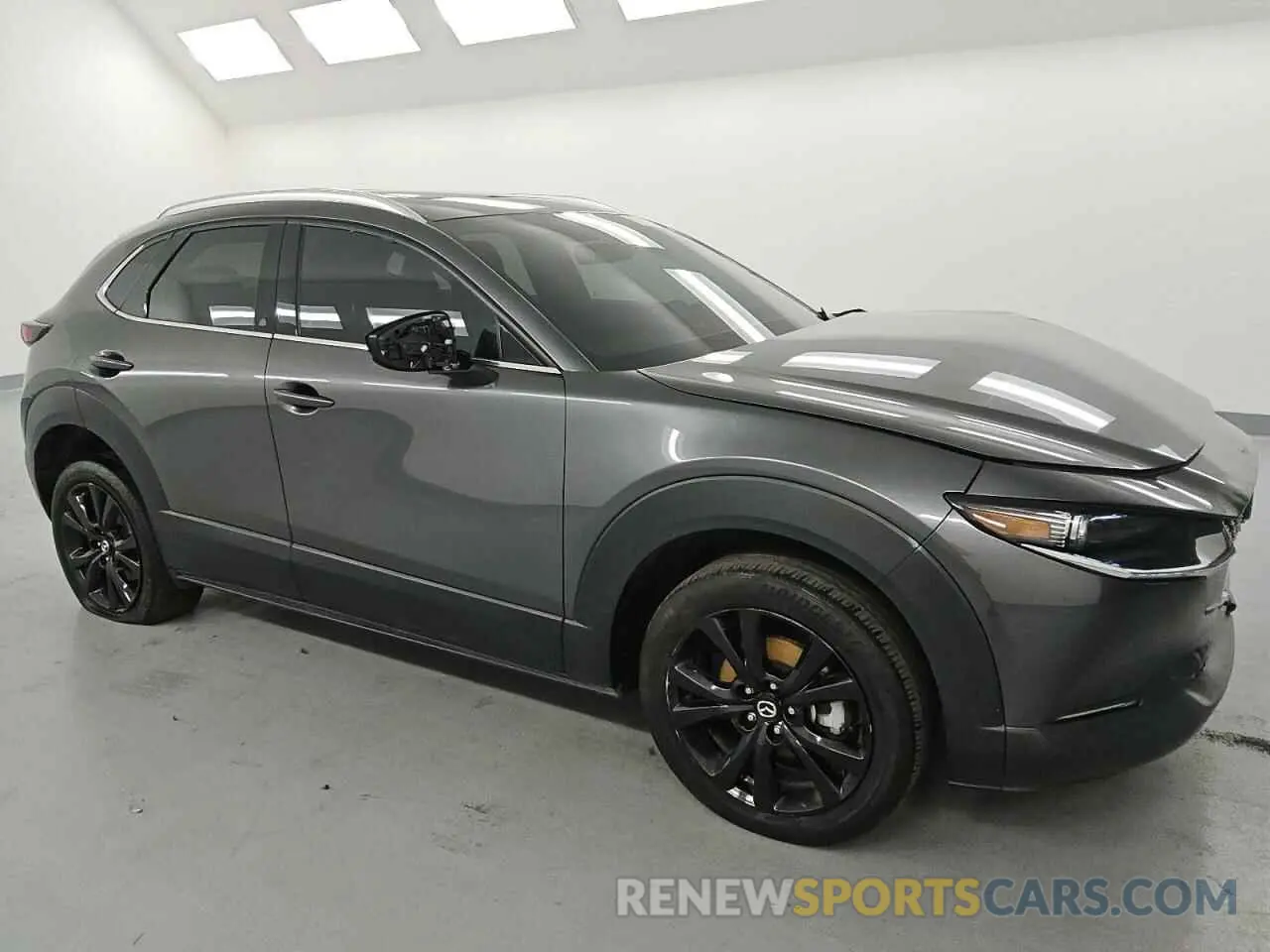 4 Photograph of a damaged car 3MVDMBDY9PM503985 MAZDA CX30 2023