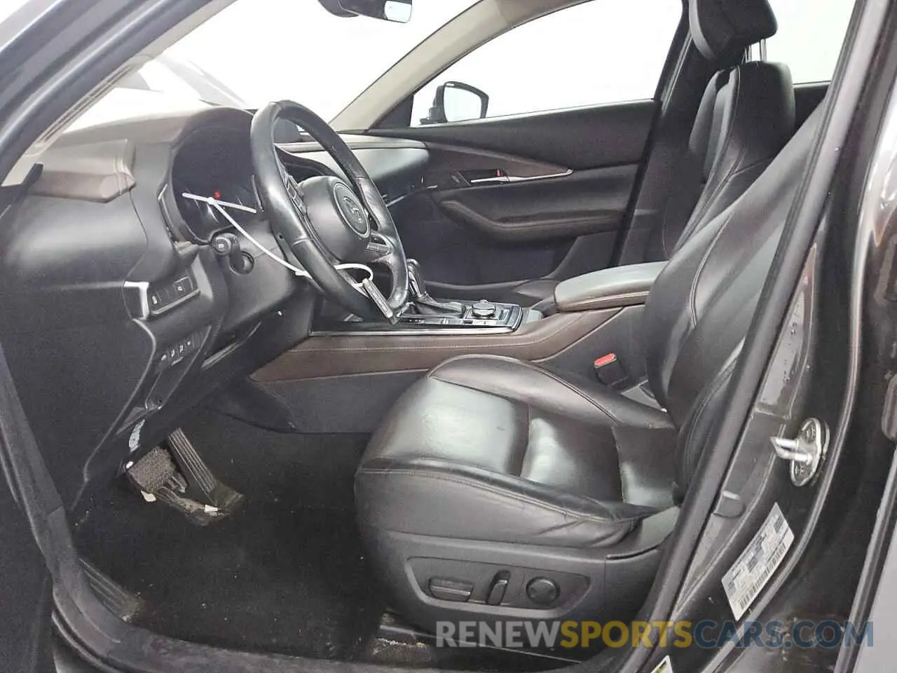 7 Photograph of a damaged car 3MVDMBDY9PM503985 MAZDA CX30 2023