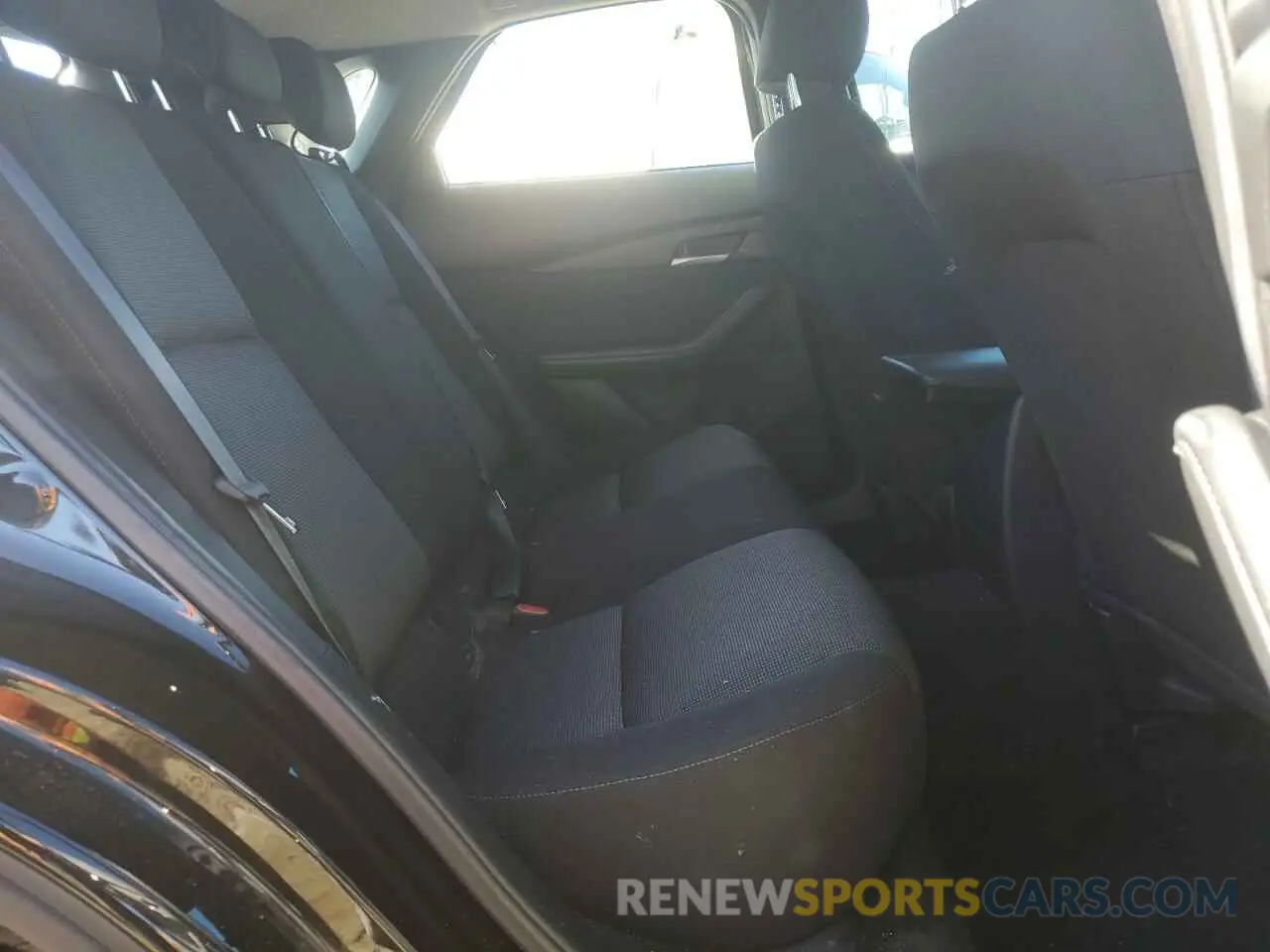 12 Фотография поврежденного автомобиля 3MVDMBAM0RM635991 MAZDA CX30 2024