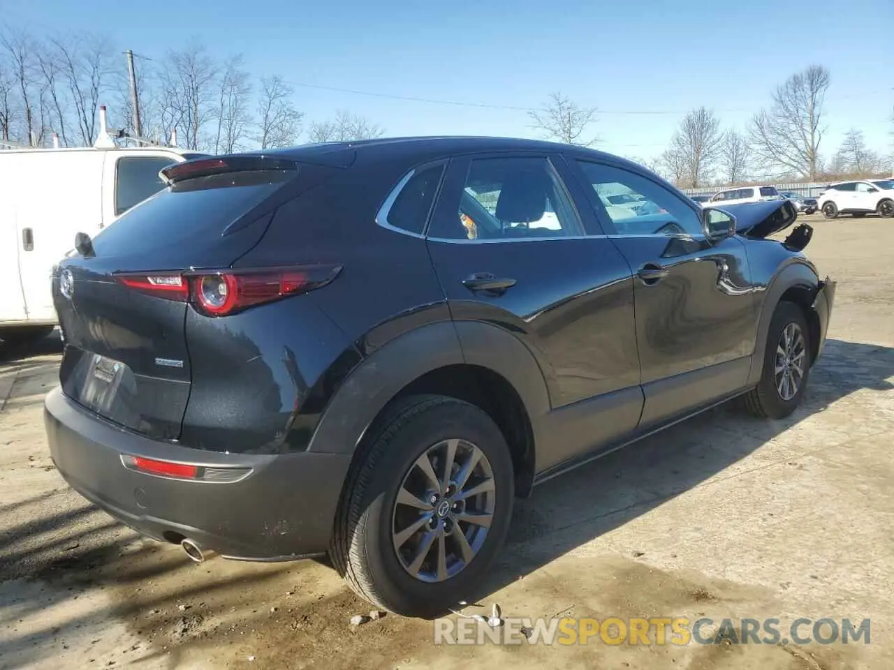 3 Фотография поврежденного автомобиля 3MVDMBAM0RM635991 MAZDA CX30 2024
