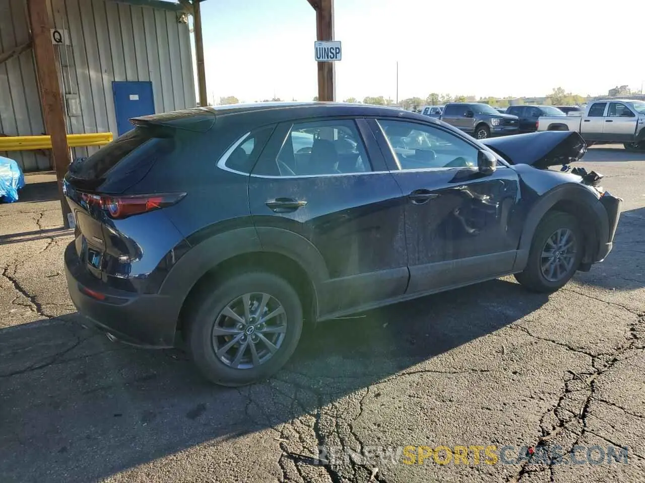 3 Photograph of a damaged car 3MVDMBAM5RM720275 MAZDA CX30 2024