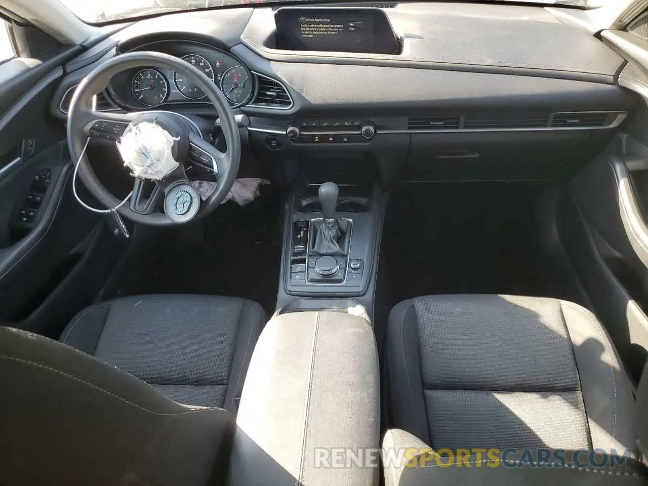 8 Фотография поврежденного автомобиля 3MVDMBAM9RM665667 MAZDA CX30 2024