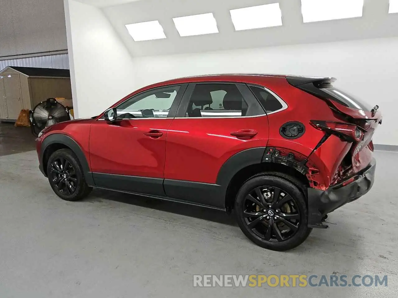 2 Фотография поврежденного автомобиля 3MVDMBBM1RM626327 MAZDA CX30 2024