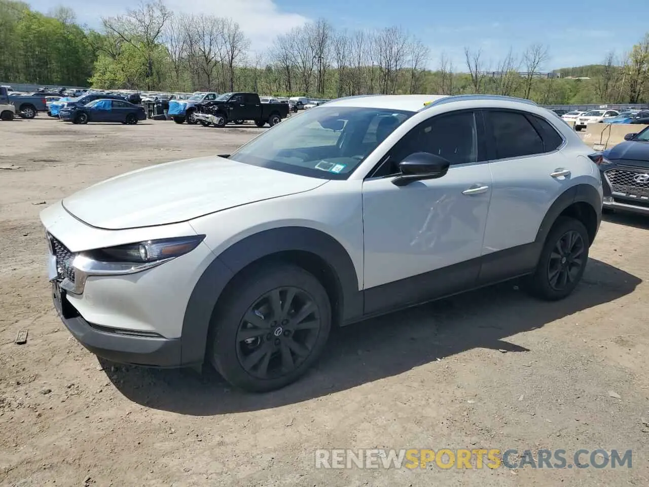 1 Photograph of a damaged car 3MVDMBBM1RM647338 MAZDA CX30 2024