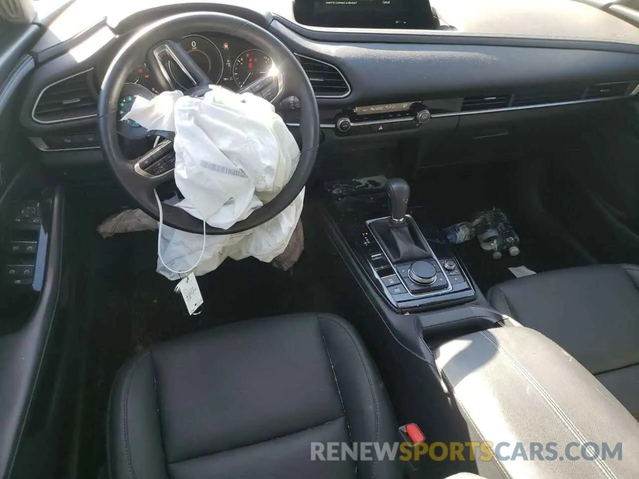 8 Photograph of a damaged car 3MVDMBBM1RM672661 MAZDA CX30 2024