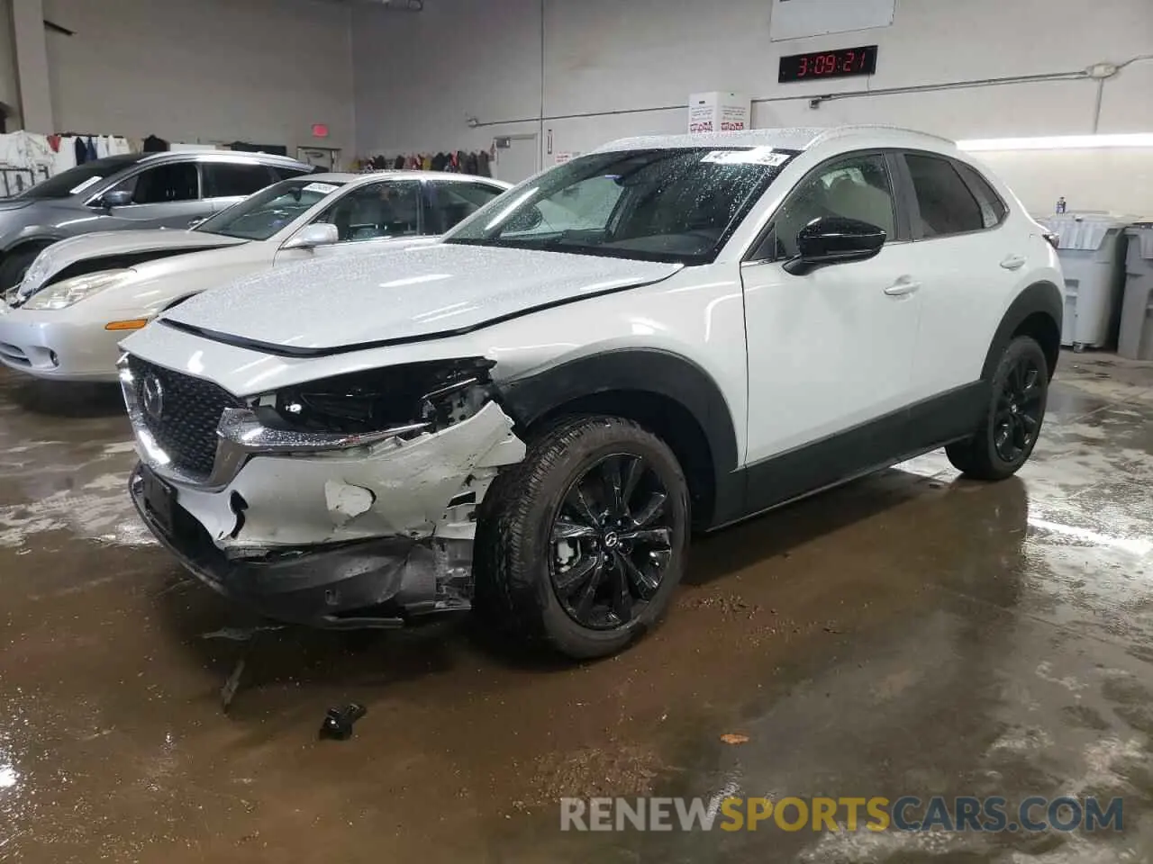 1 Фотография поврежденного автомобиля 3MVDMBBM1RM715881 MAZDA CX30 2024