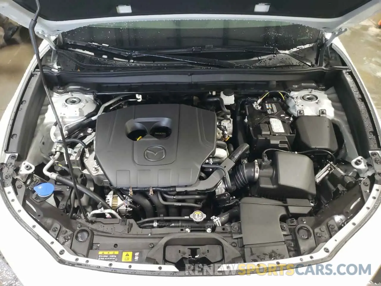 11 Фотография поврежденного автомобиля 3MVDMBBM1RM715881 MAZDA CX30 2024