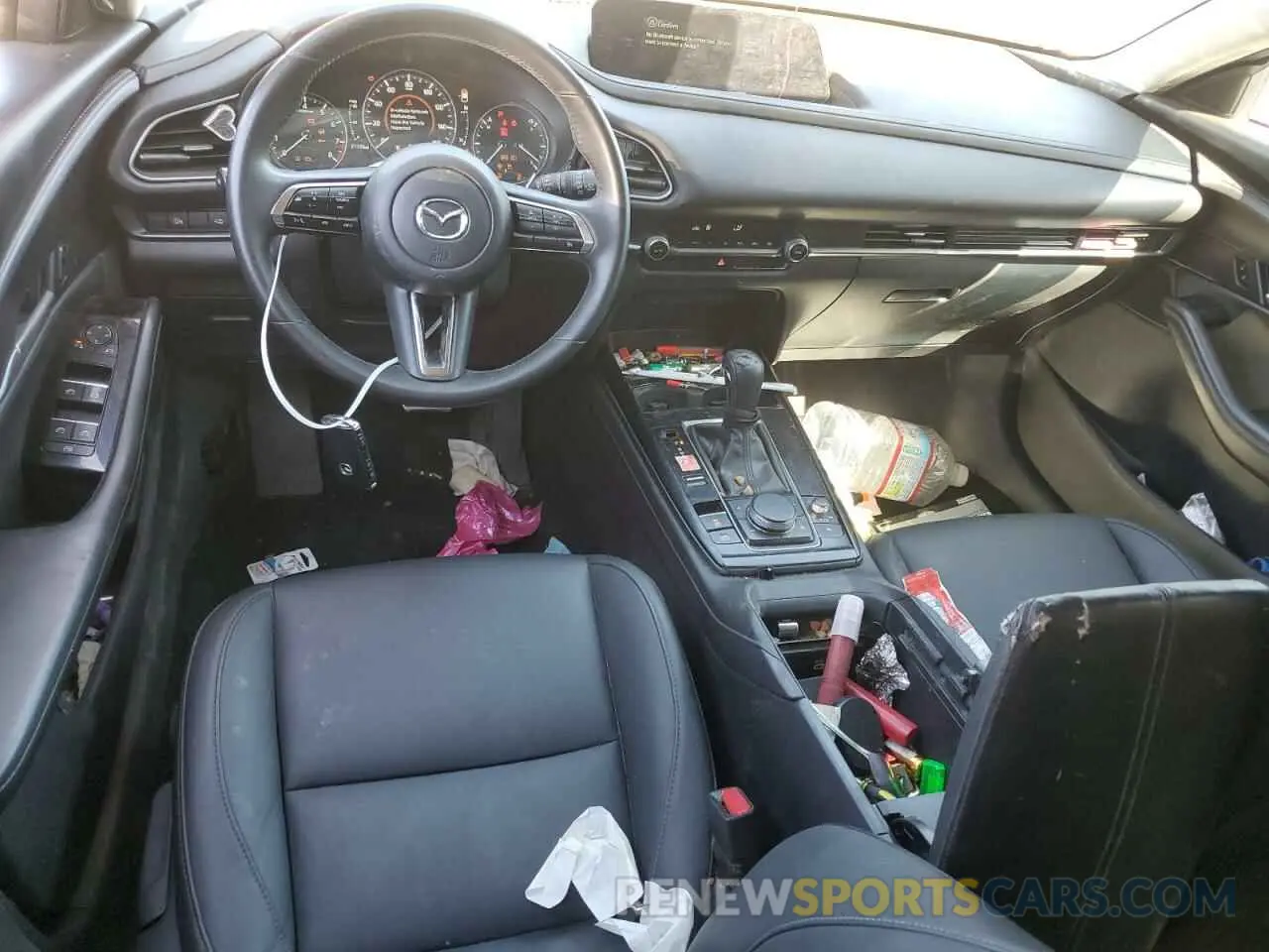 8 Photograph of a damaged car 3MVDMBBM2RM647364 MAZDA CX30 2024