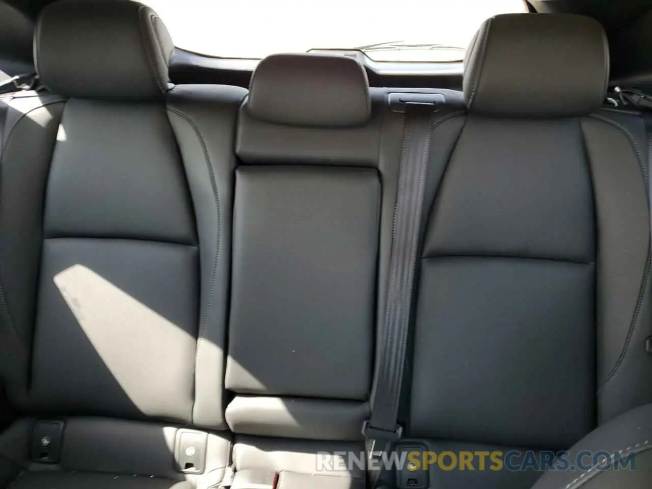 10 Фотография поврежденного автомобиля 3MVDMBBM3RM677151 MAZDA CX30 2024