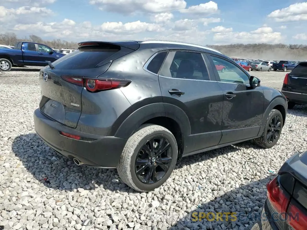 3 Фотография поврежденного автомобиля 3MVDMBBM3RM677151 MAZDA CX30 2024
