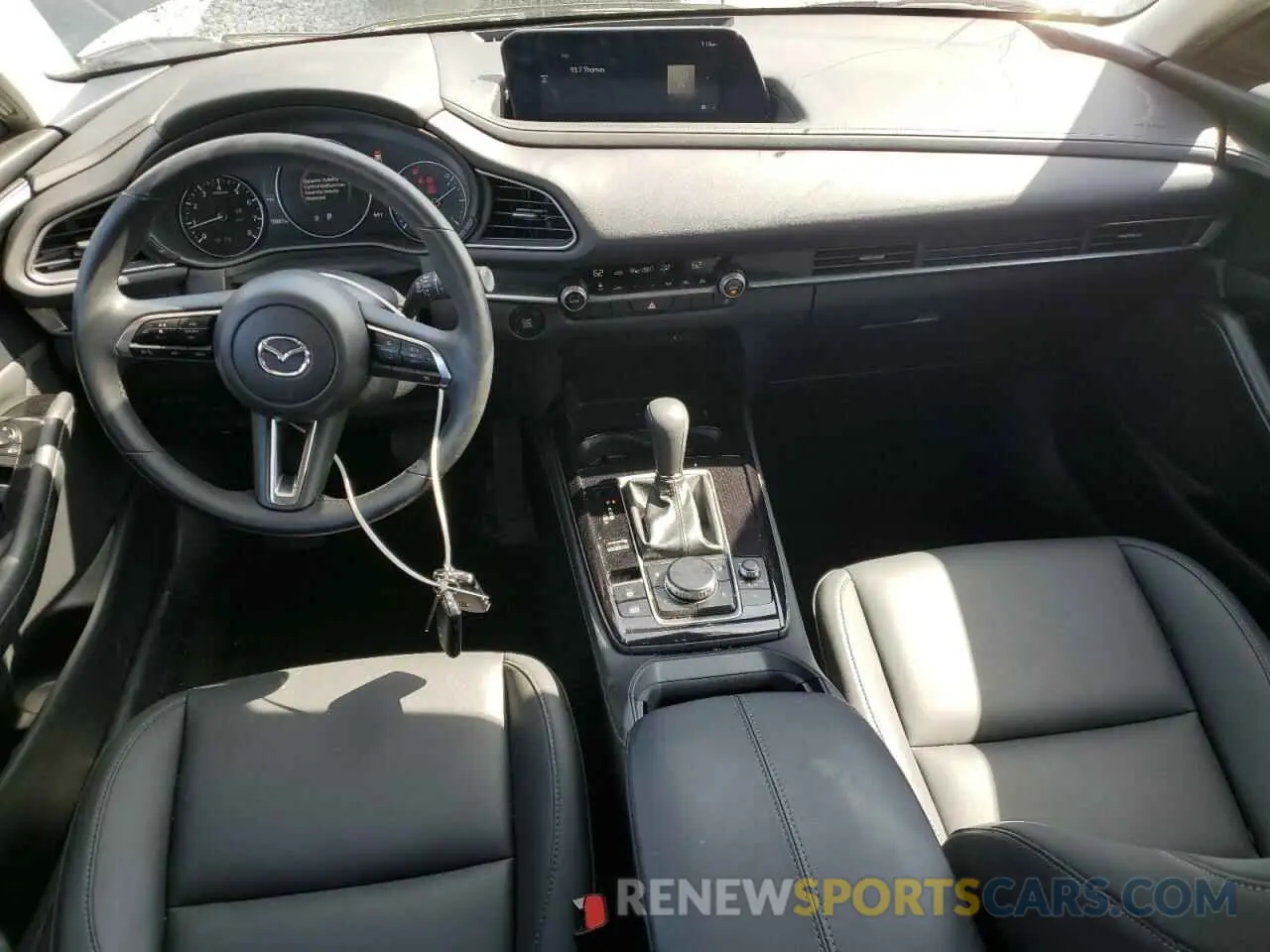 8 Фотография поврежденного автомобиля 3MVDMBBM3RM677151 MAZDA CX30 2024