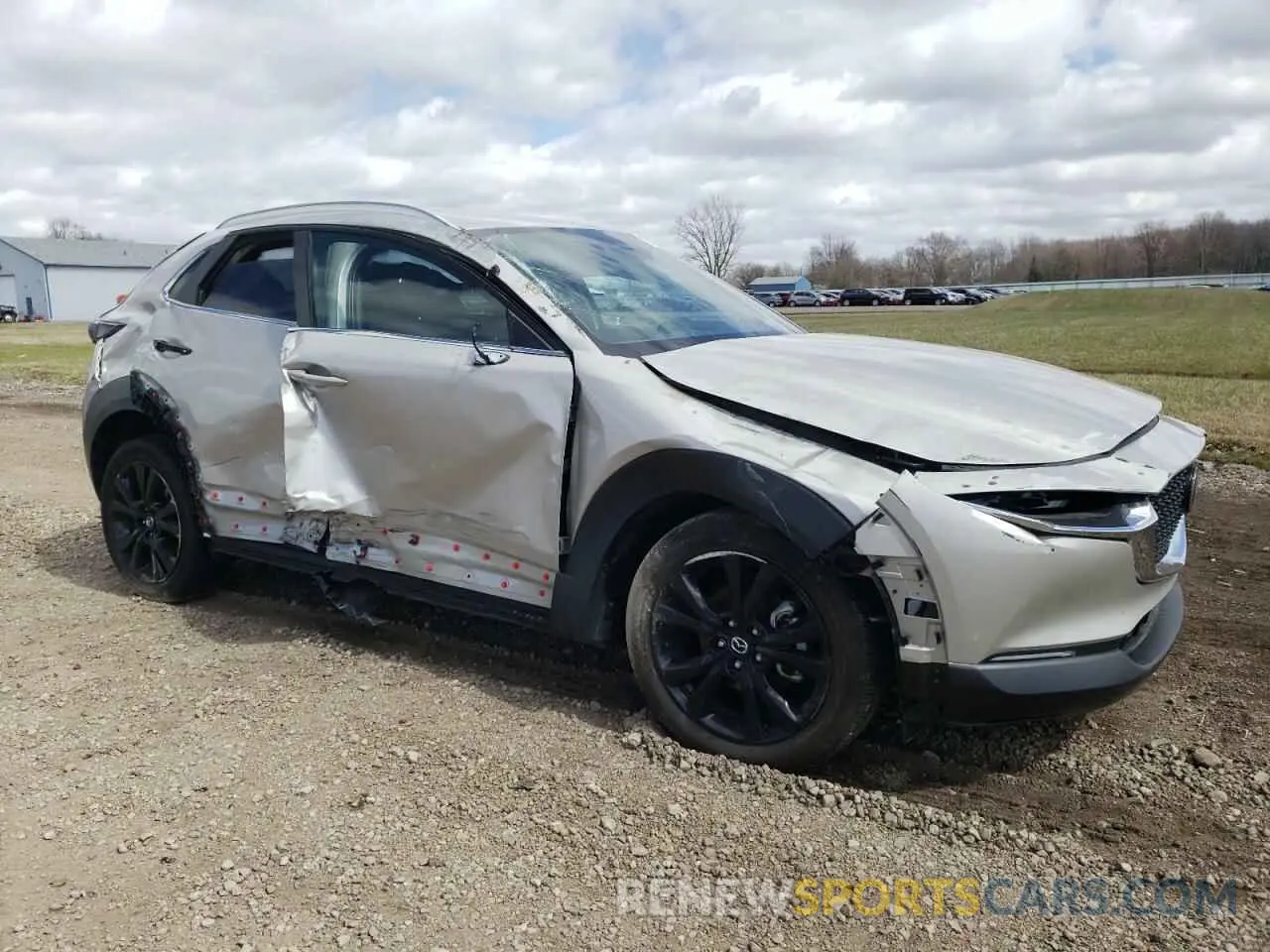 4 Photograph of a damaged car 3MVDMBBM3RM705188 MAZDA CX30 2024