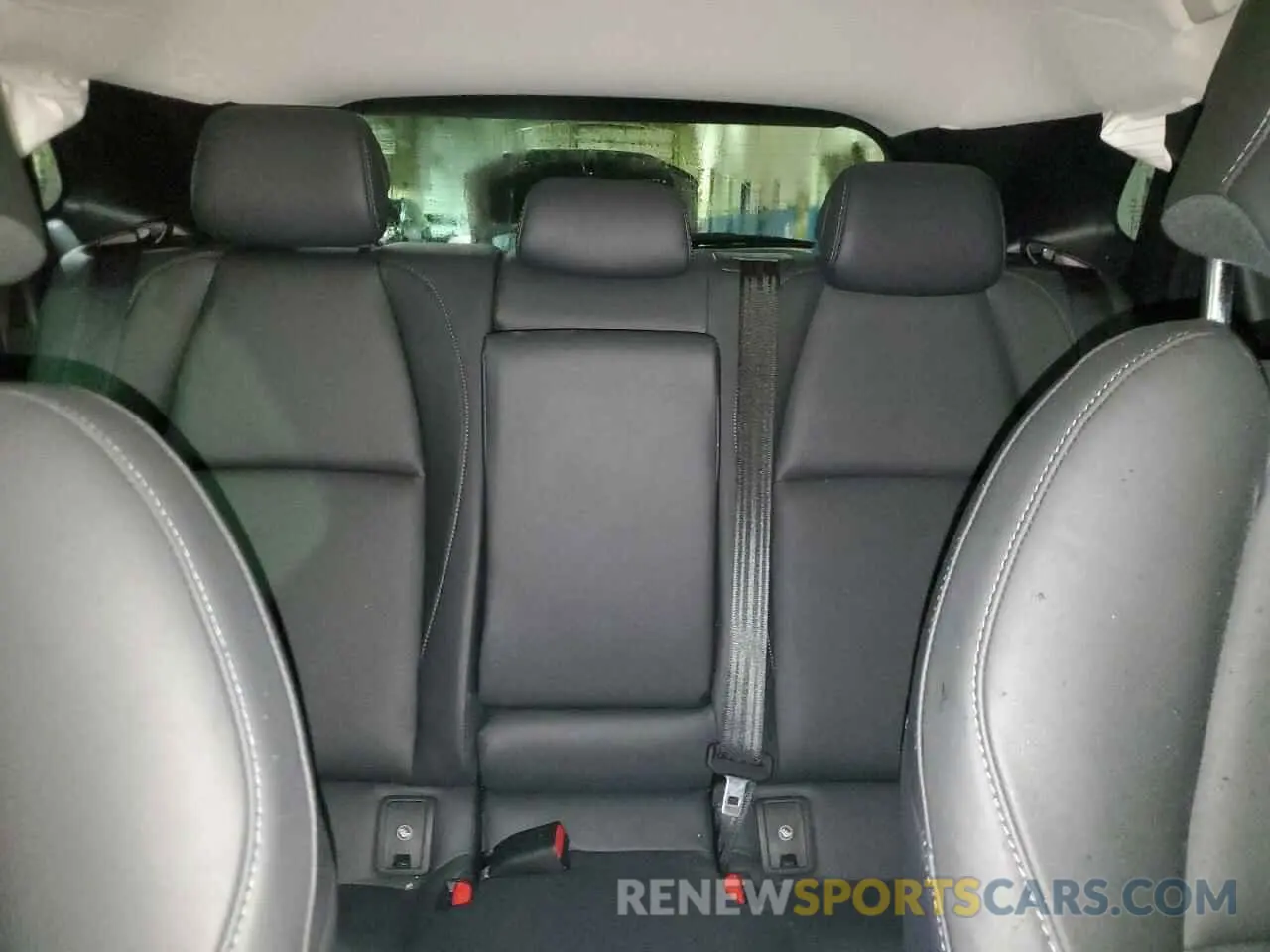 10 Фотография поврежденного автомобиля 3MVDMBBM3RM718961 MAZDA CX30 2024