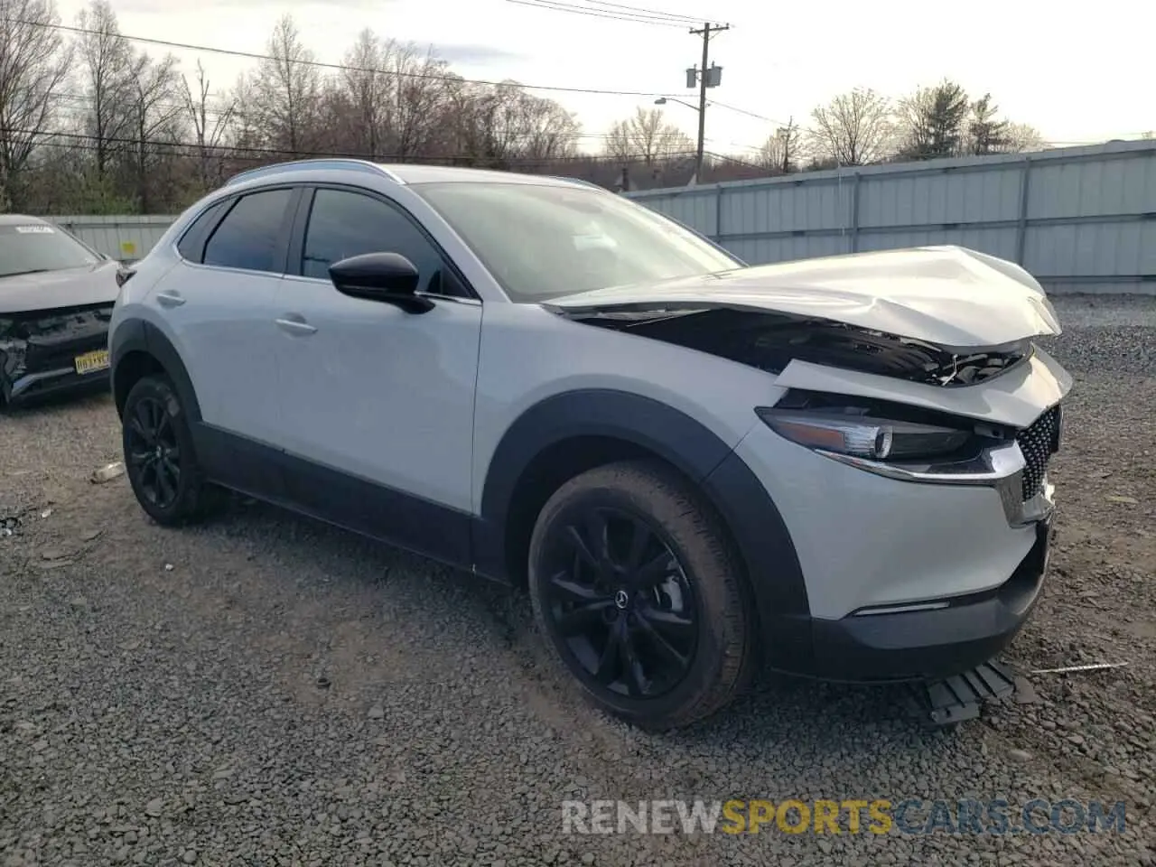 4 Photograph of a damaged car 3MVDMBBM4RM687056 MAZDA CX30 2024
