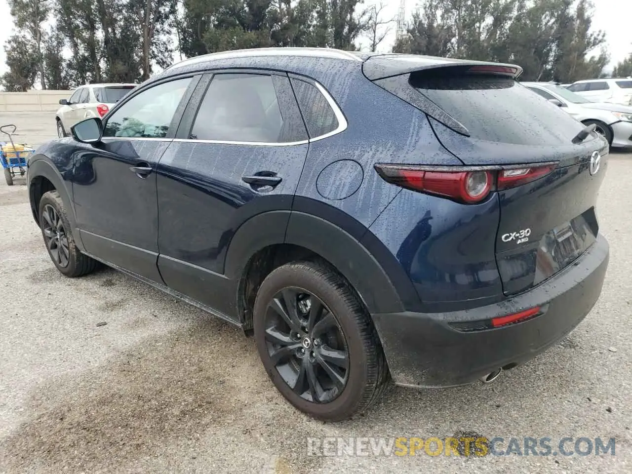 2 Photograph of a damaged car 3MVDMBBM5RM665504 MAZDA CX30 2024