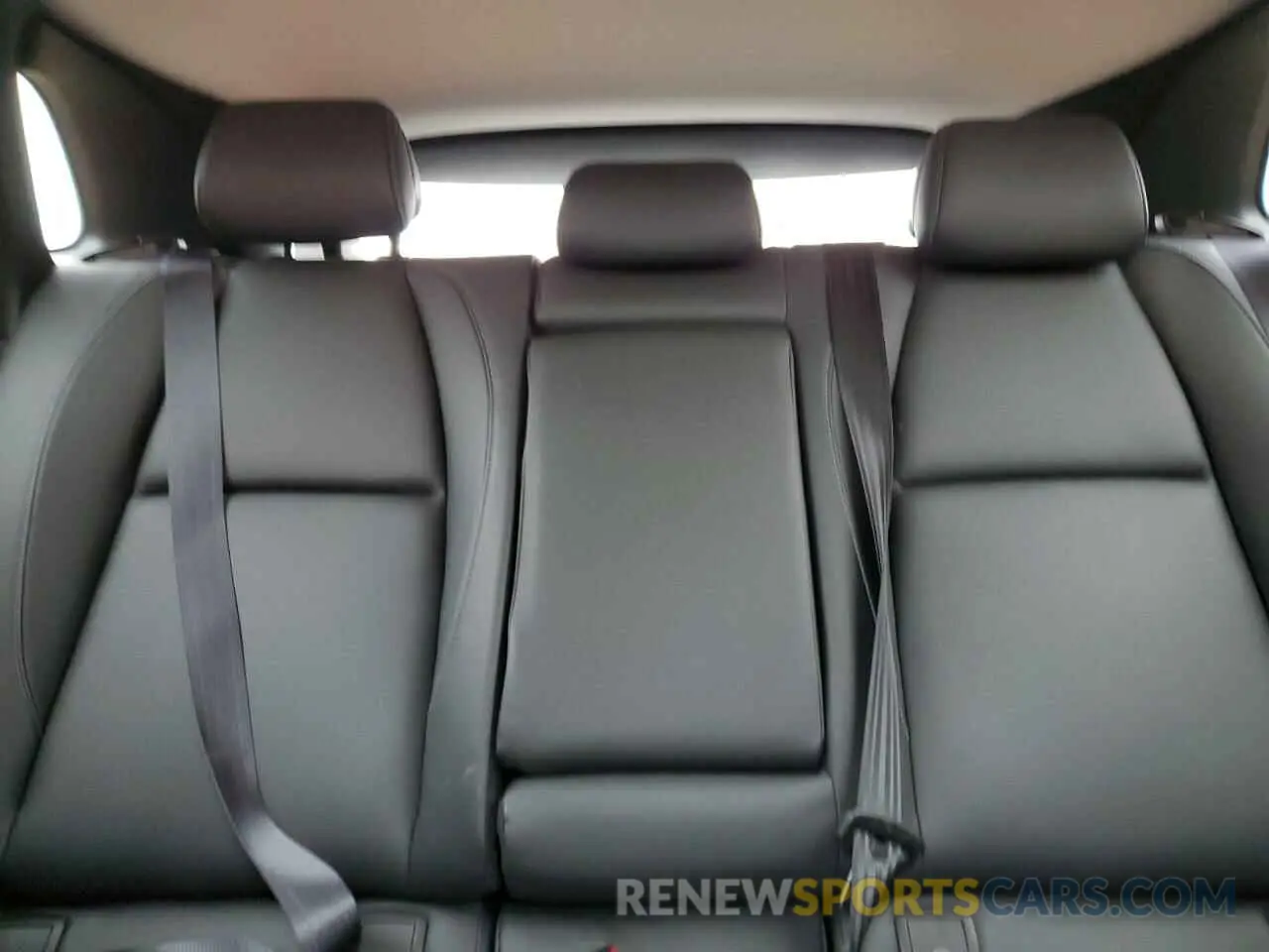10 Фотография поврежденного автомобиля 3MVDMBBM6RM633242 MAZDA CX30 2024