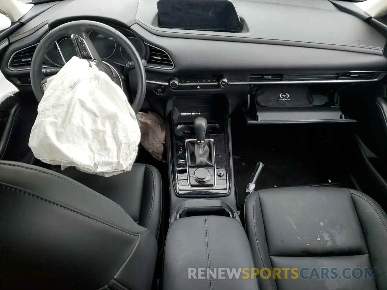 8 Фотография поврежденного автомобиля 3MVDMBBM8RM684919 MAZDA CX30 2024