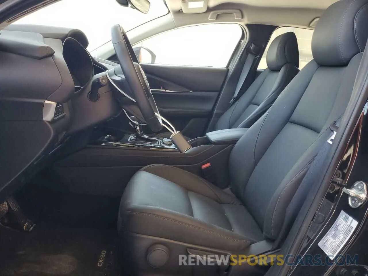 7 Photograph of a damaged car 3MVDMBBM8RM701752 MAZDA CX30 2024
