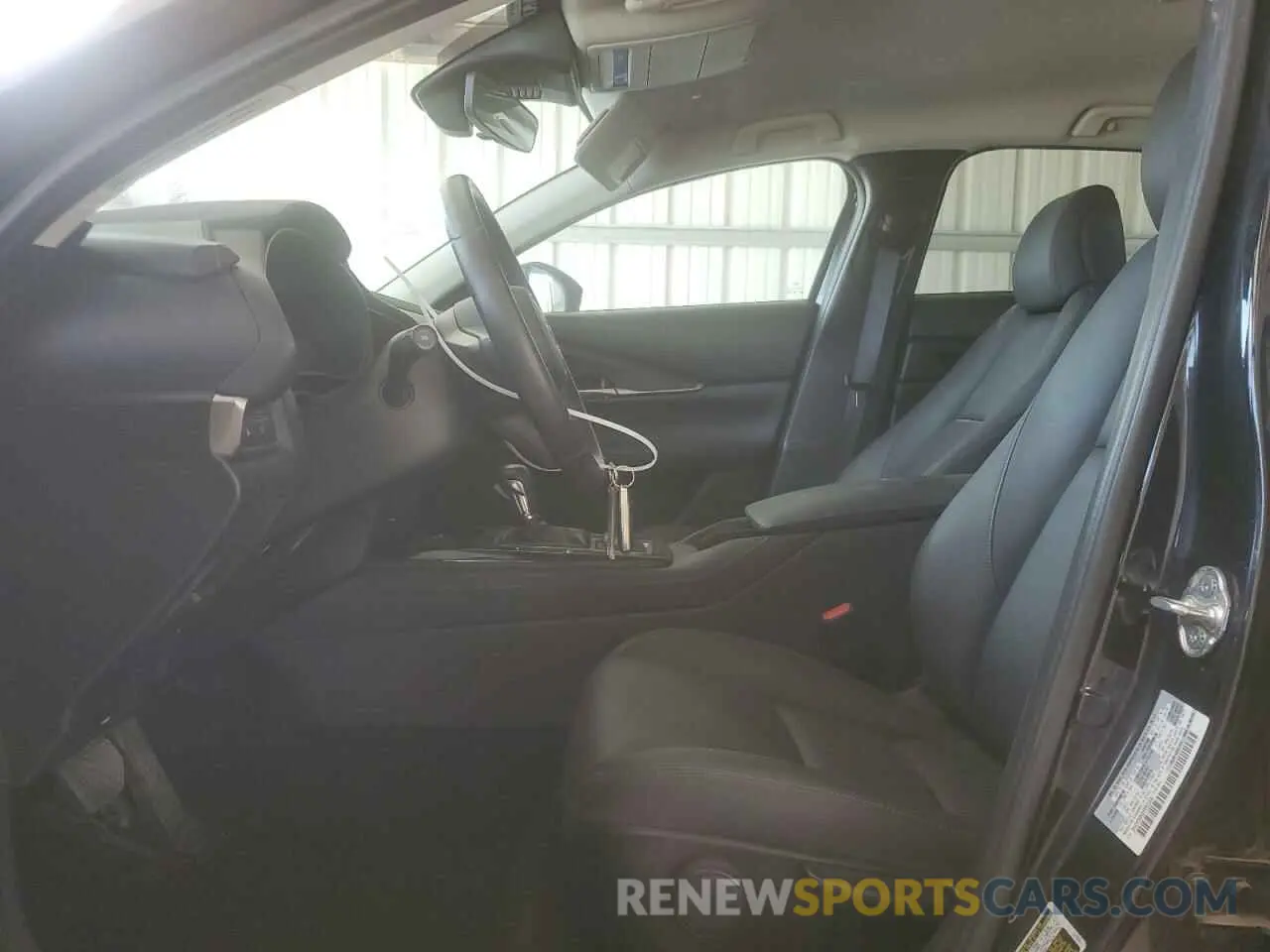 7 Фотография поврежденного автомобиля 3MVDMBBM9RM655994 MAZDA CX30 2024