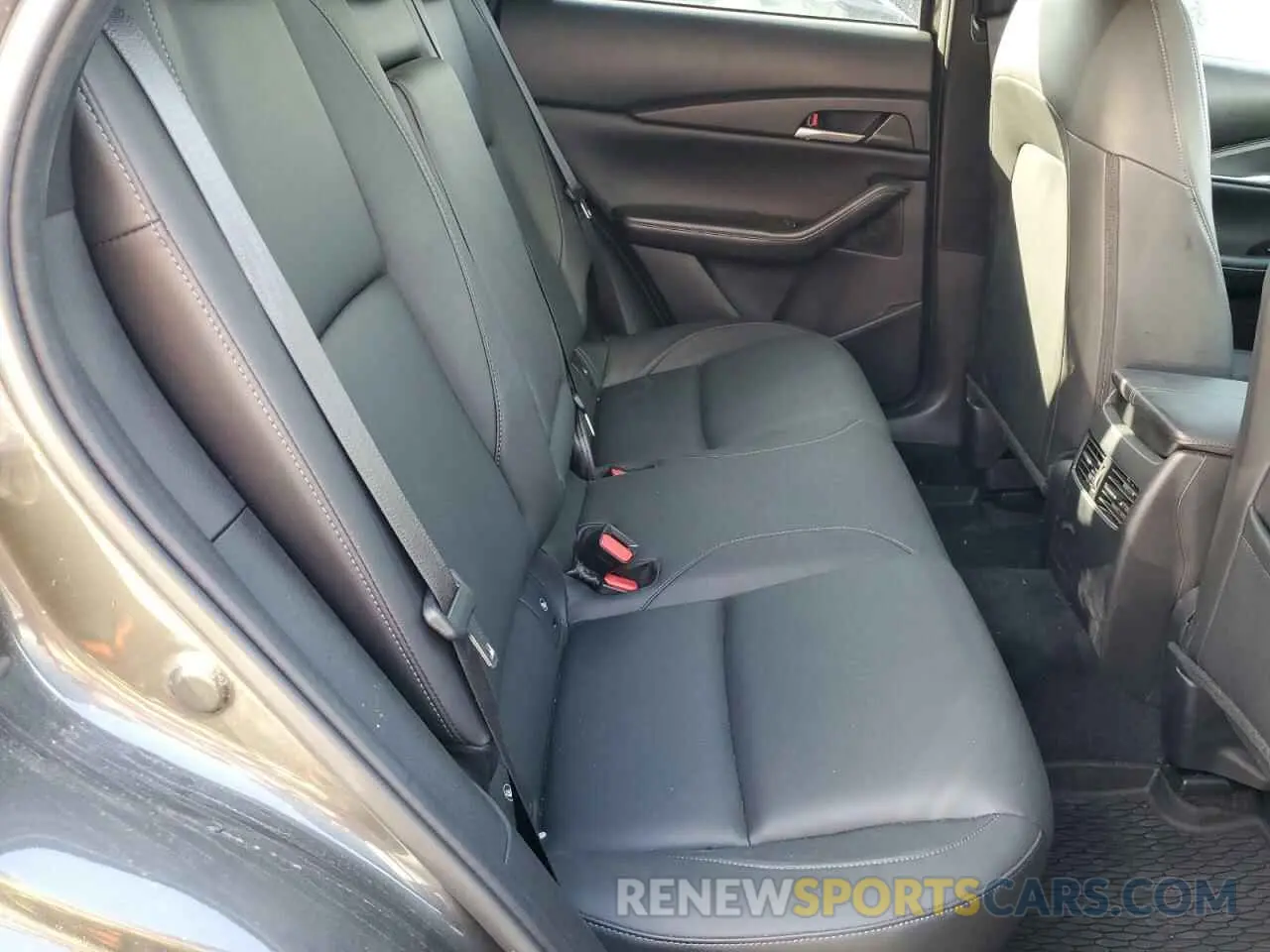 10 Фотография поврежденного автомобиля 3MVDMBBM9RM659950 MAZDA CX30 2024