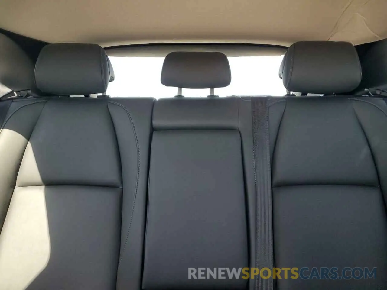 10 Фотография поврежденного автомобиля 3MVDMBBMXRM713496 MAZDA CX30 2024