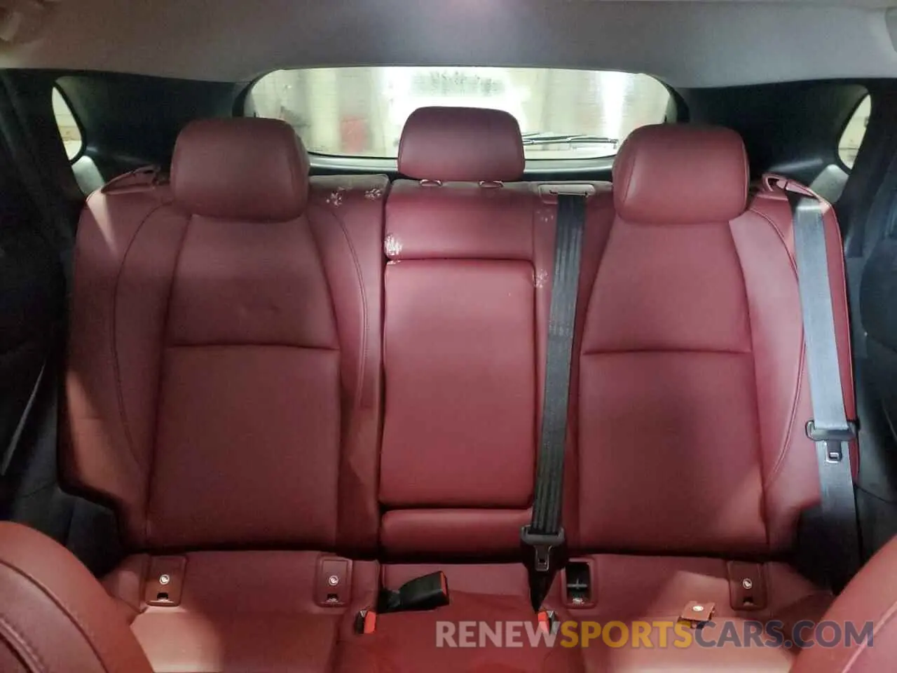 10 Фотография поврежденного автомобиля 3MVDMBCM0RM600185 MAZDA CX30 2024
