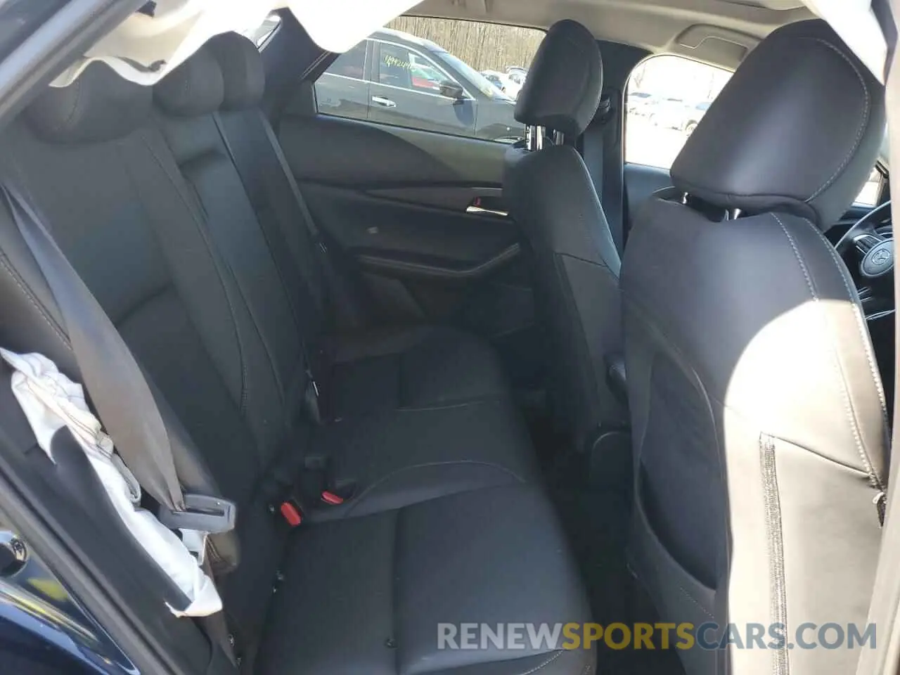 11 Фотография поврежденного автомобиля 3MVDMBCM1RM602043 MAZDA CX30 2024