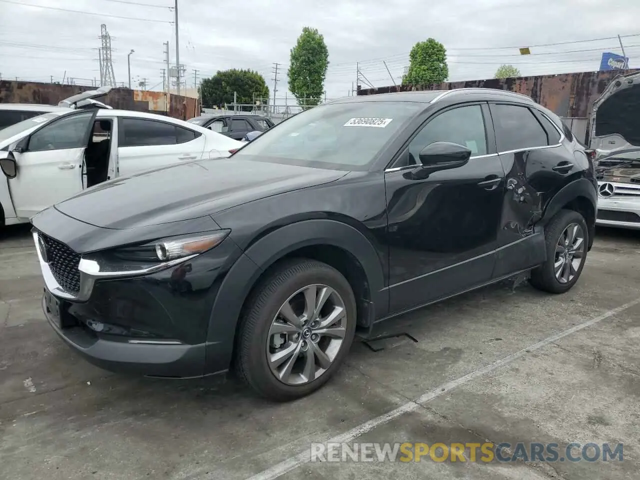 1 Фотография поврежденного автомобиля 3MVDMBCM1RM618954 MAZDA CX30 2024